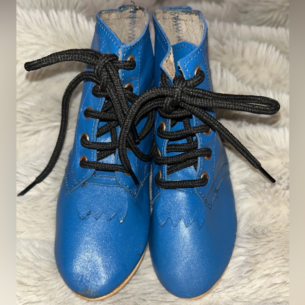Children’s Bright Blue Lace-Up Leather Boots with Stitching Design